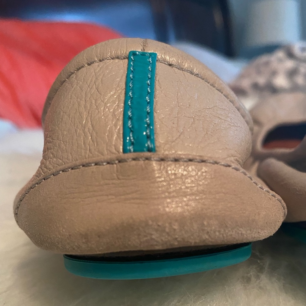 Feather Grey Tieks - Picture 3 of 6